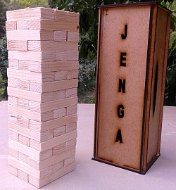 Juego JENGA 54 piezas con caja